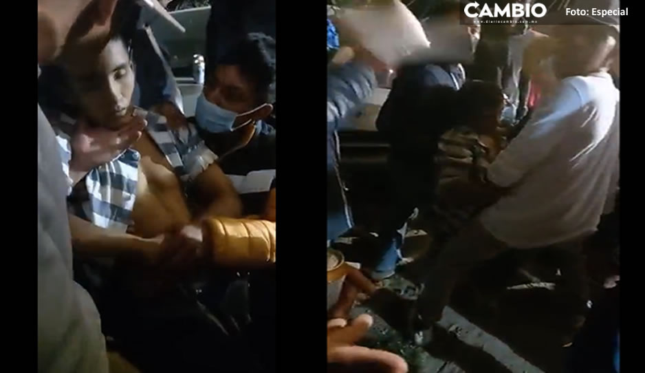 VIDEO: ¡Traigan tequila!, así intentaron revivir a &quot;Niño de Oro&quot; en Atlixco tras ser aplastado por un toro