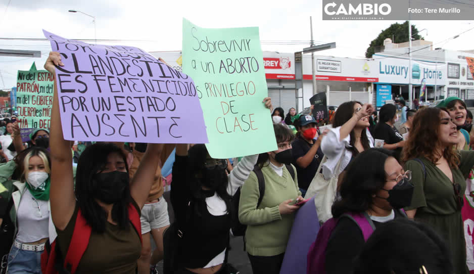 Juez federal otorga amparo para no criminalizar aborto y orilla a Congreso a legalizarlo (VIDEO)