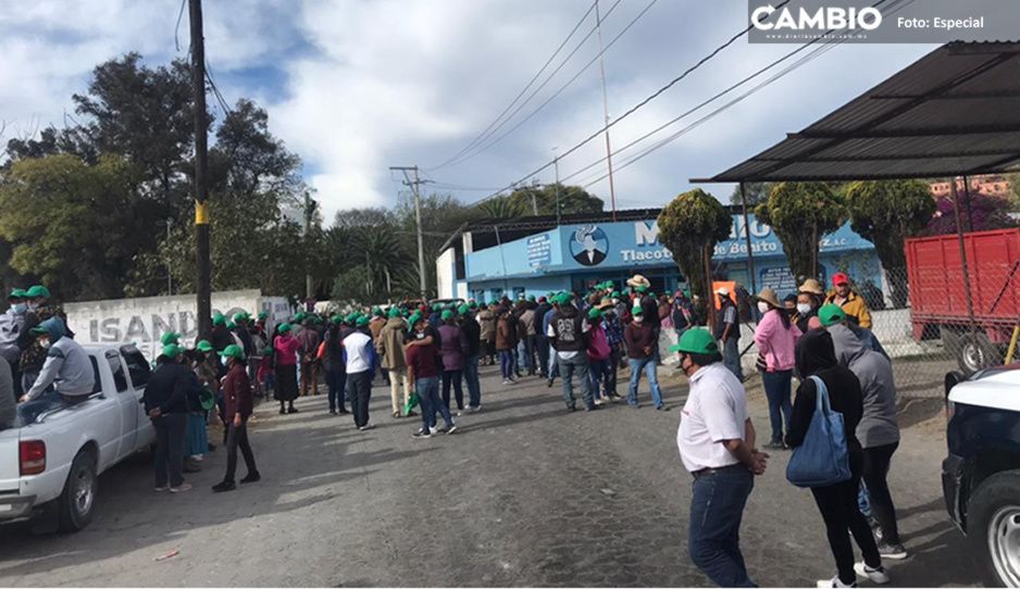 ¡Les vale el COVID y la autoridad! Organizan evento con más de 200 personas en la Puebla-Tehuacán