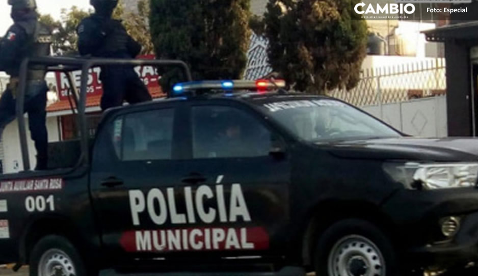 Dos policías de Tecamachalco salen libres tras balacera