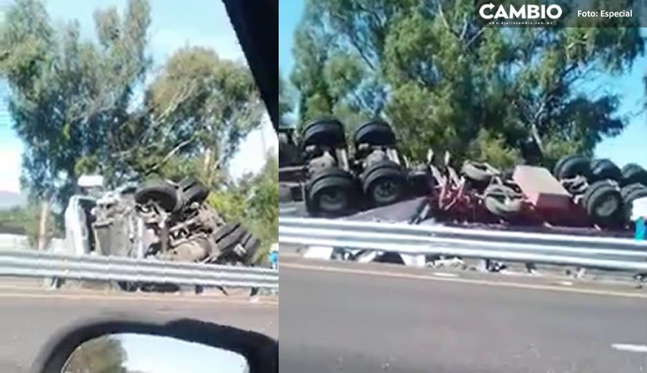 ¿No le pierden? Hacen rapiña tras volcadura de tráiler con material de construcción en la Puebla-Córdoba