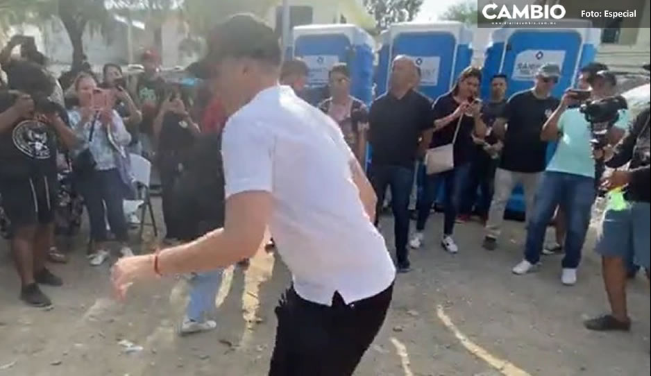 Al ritmo de cumbia, Luis Donaldo Colosio Riojas se echa bailecito en homenaje a Celso Piña (VIDEO)