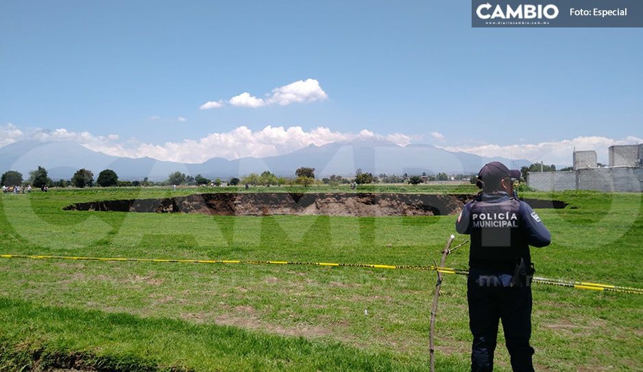 Socavón ha dejado por lo menos 12 casas dañadas; vecinos están desesperados