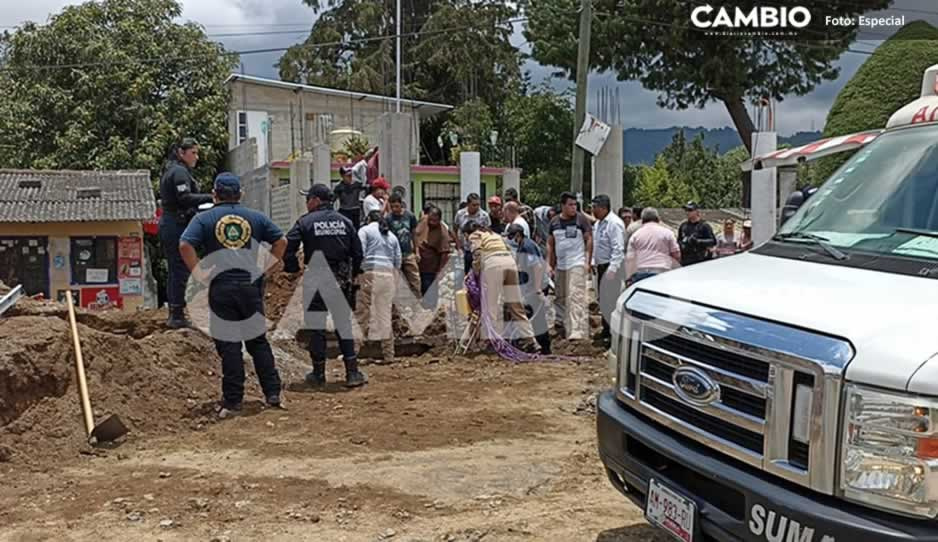 Albañil muere sepultado por alud de tierra en Xiutetelco
