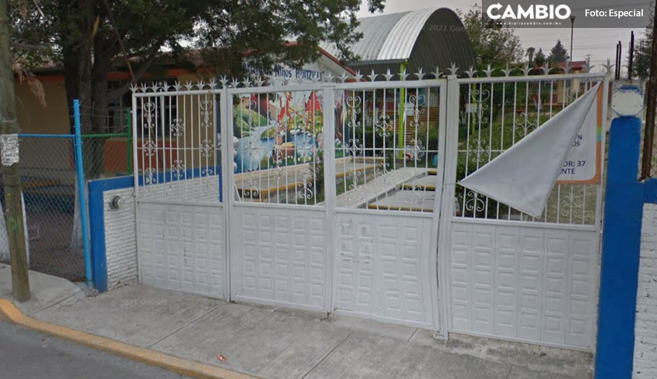 Maleantes roban equipos de cómputo y hasta las sillas en kinder ubicado en Tres Cerritos