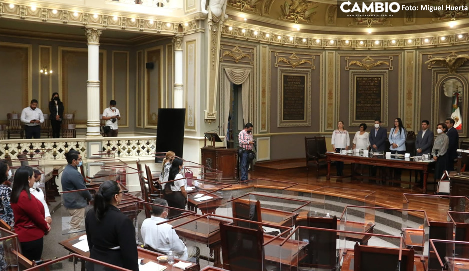 Congreso guarda un minuto de silencio en honor a Santi tras haberle caído un árbol en el Centro Histórico (VIDEO)