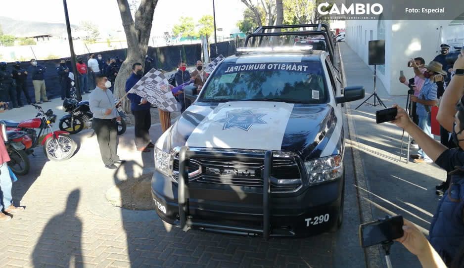 Artemio Caballero oculta información sobre la compra de 15 patrullas en Tehuacán
