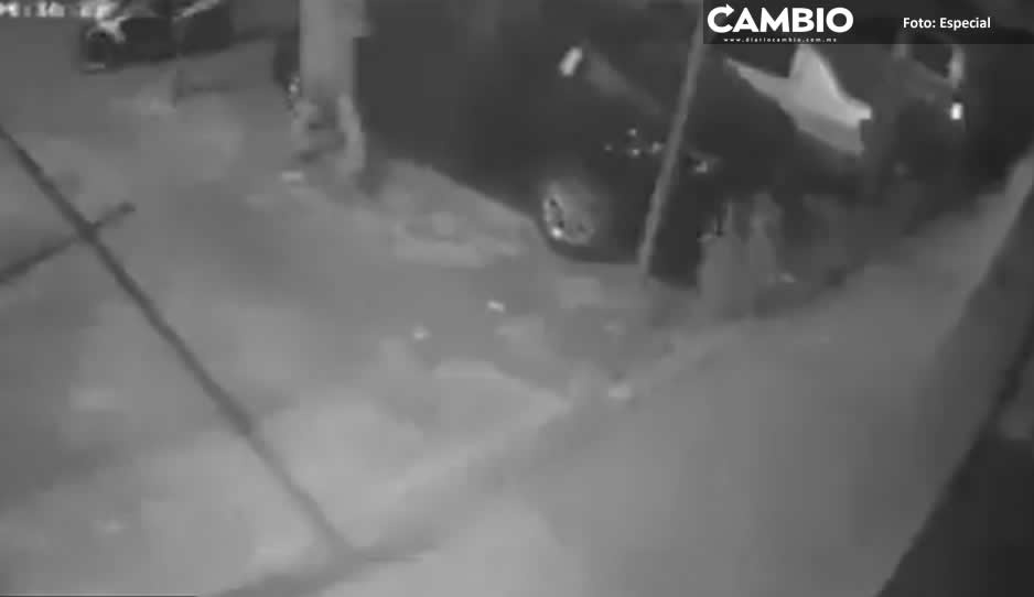 VIDEO: Ladrones burlan jaulas de seguridad para robar autopartes en Villa Frontera