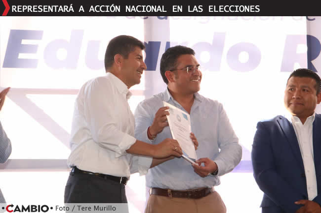 lalo rivera recibe constancia del pan como candidato gobernador puebla abanderado