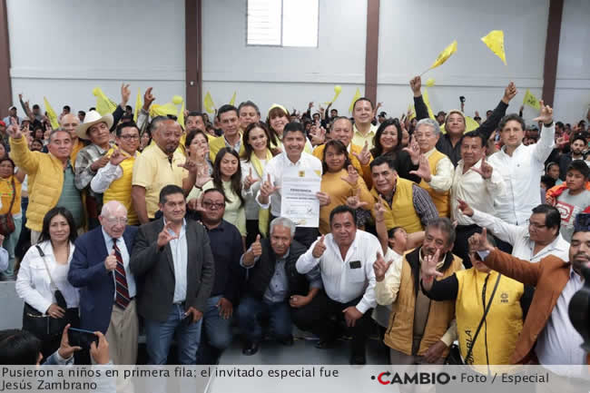 lalo rivera recibe constancia gubernatura prd