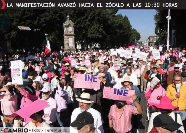marcha por la democracia en puebla asistentes