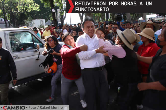 vecinos resurreccion enfrentamiento policia municipal retencion funcionario