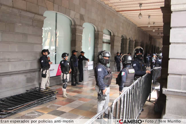 megamanifestacion locatarios central abasto retiro 28 octubre policias antimotin