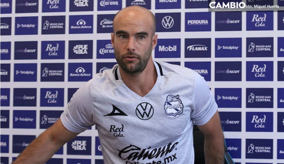Directiva de Club Puebla prepara salida de Lalo Arce