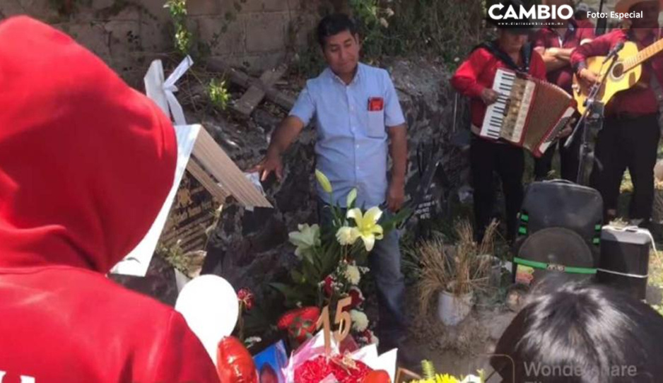 Celebran en el panteón los XV años de Norma, joven que murió tras ser golpeada por compañera