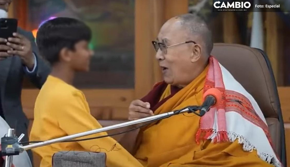FUERTE VIDEO: Dalai Lama besa y pide a niño que “chupe” su lengua