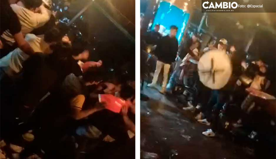¡Volaron las mesas! Jóvenes ebrios arman pelea campal en antro de Texmelucan