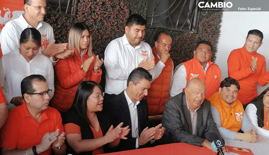 Deja Edgar Moranchel el PAN y se registra en Movimiento Ciudadano por Atlixco
