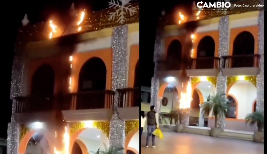 ¡Adiós Navidad! Se incendian adornos del palacio municipal de Ajalpan (VIDEO)