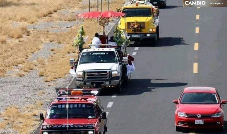 Sacerdote bendice supercarretera Cuacnopalan-Oaxaca tras constantes accidentes