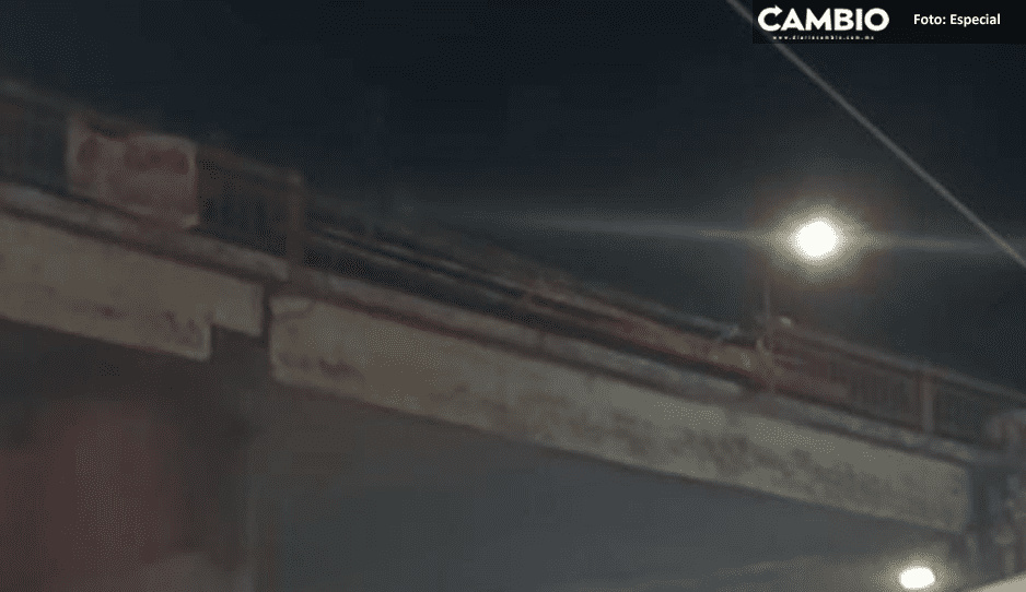 Tráiler tira tramo del puente de la federal 117 Texmelucan-Tlaxcala