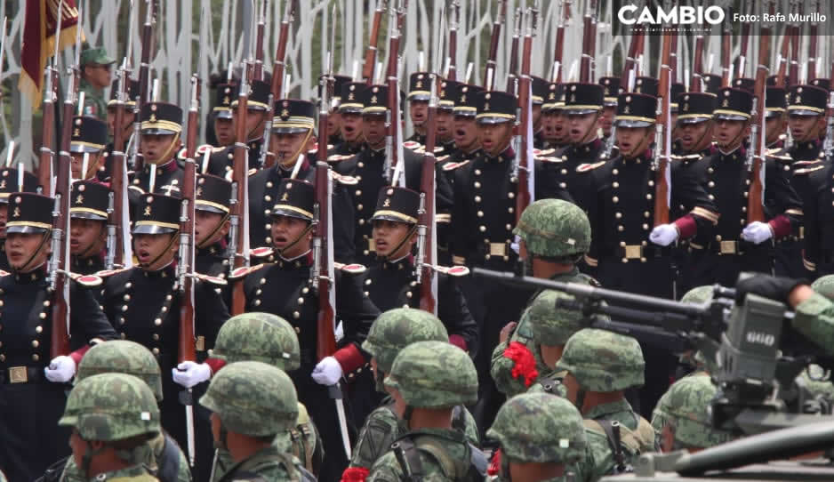 Heroico Colegio Militar de Puebla encabeza el Desfile del 5 de Mayo