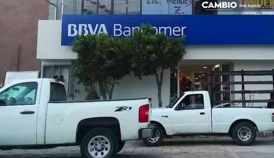 Asaltan a abuelito tras salir del BBVA; le roban 365 mil pesos en Huejotzingo