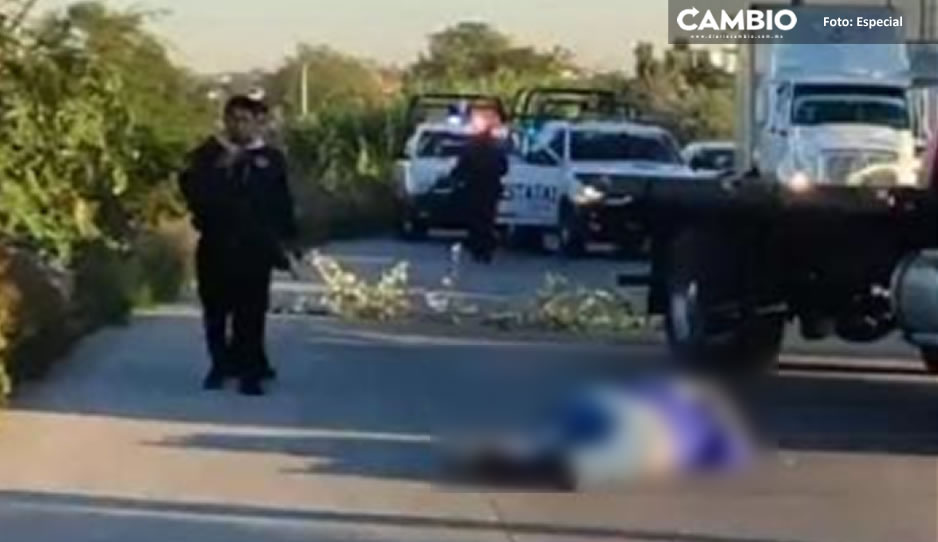 FOTO SENSIBLE: Ejecutan a motociclista sobre Periférico Ecológico