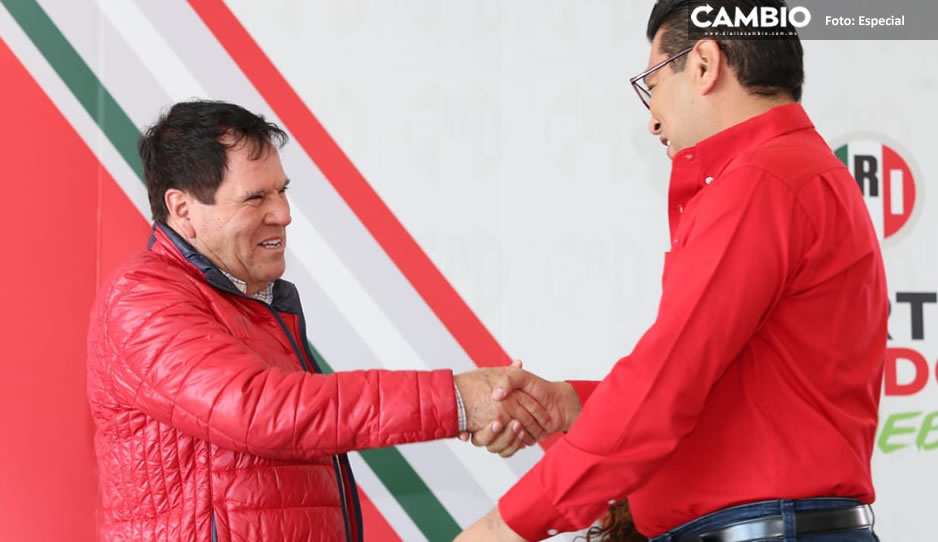 En medio de la desbandada, designan a Roberto Padilla como delegado del PRI en Puebla