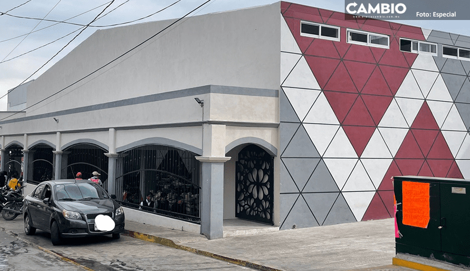 Comerciantes acusan a grupo de locatarios por adueñarse de lugares en mercado de Libres