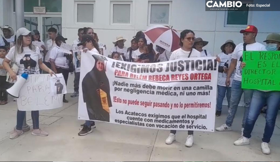 Realizan marcha en Acatlán para exigir justicia por la muerte de Belén tras negligencia médica