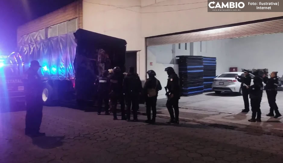 Rescatan a 257 migrantes en la México-Puebla; hay dos detenidos