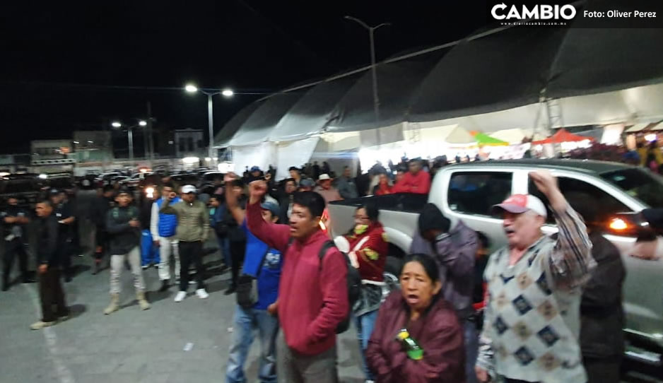 Policías de Huejotzingo detienen a un hombre que fue agredido por un sujeto (VIDEO)