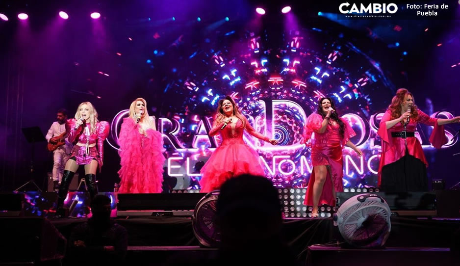 Las Grandiosas reciben rechiflas en la Feria de Puebla; inician tarde y casi nadie va a verlas (VIDEO)