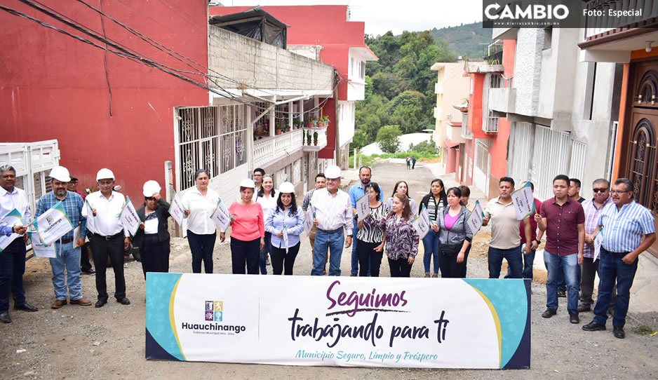 Inicia pavimentación de concreto hidráulico en colonia Santa Cruz de Huauchinango