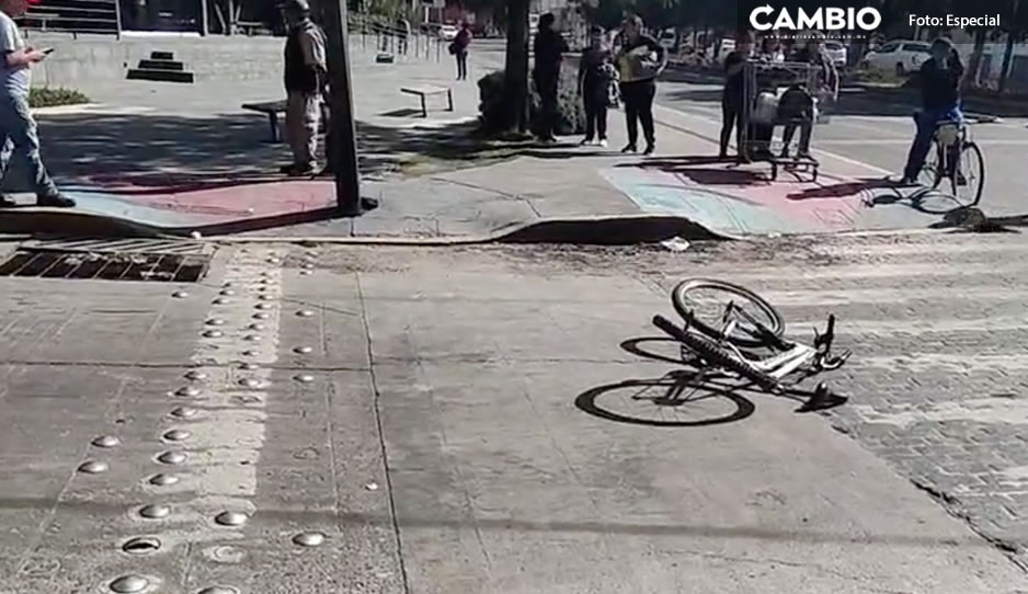 Otra del transporte público; ruta S5 atropella a ciclista en Avenida 18 Poniente y 11 Norte (VIDEO)