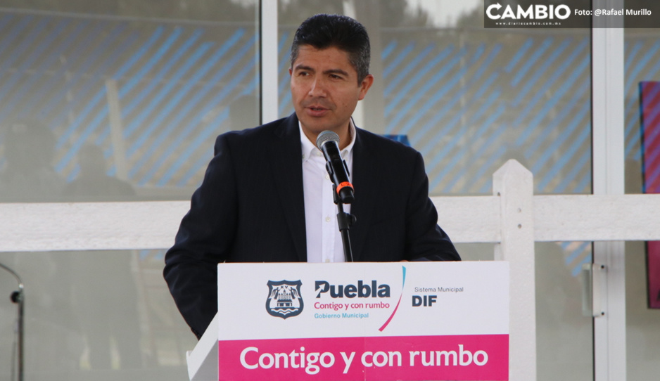 ¿Habla en serio? Lalo insiste en reubicar ductos de Pemex de la capital poblana (VIDEO)