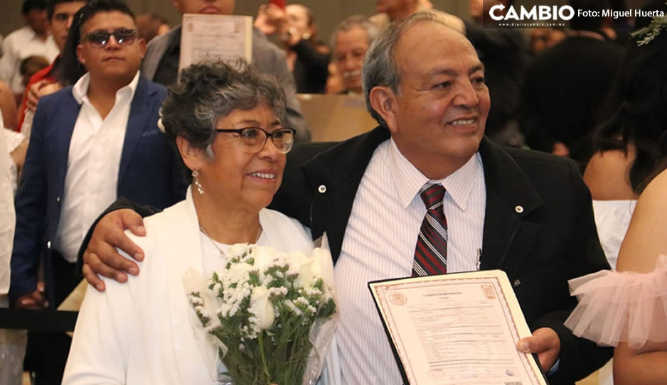 ¡Se dan el sí! Sergio Salomón fue padrino de 200 parejas este Día de San Valentín (VIDEO)