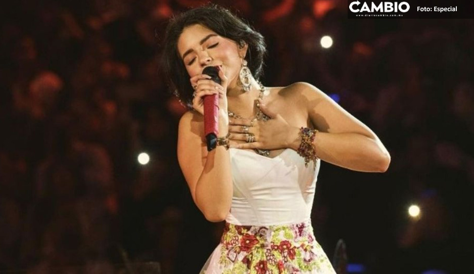 Ángela Aguilar ignora a sus fans en la Feria de Puebla