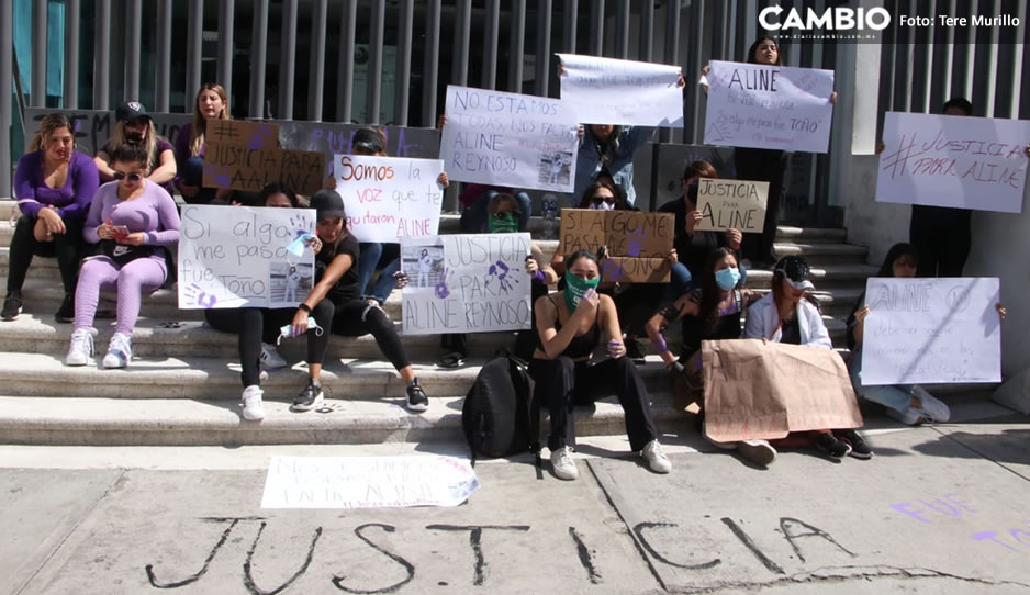FOTOS: Colectivos feministas y amigas exigen justicia por el feminicidio de Aline en FGE