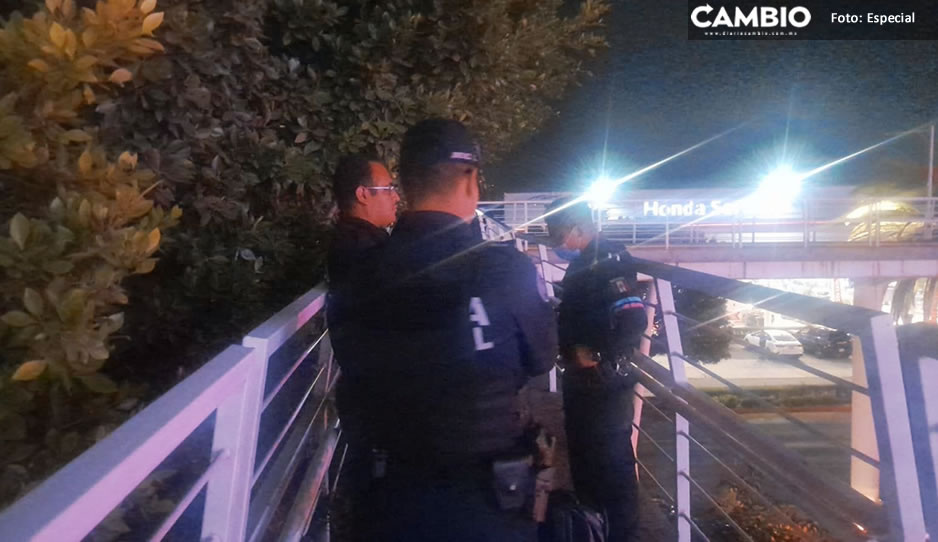 Joven borracho intenta arrojarse de la ciclovía del Bulevar Hermanos Serdán