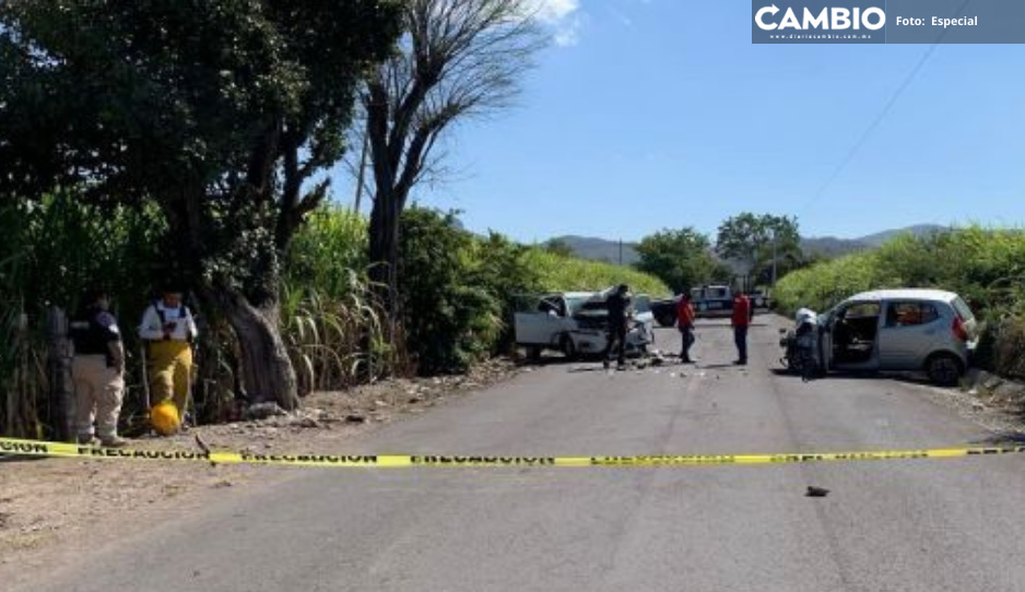 Brutal choque deja un joven muerto en carretera de Izúcar de Matamoros