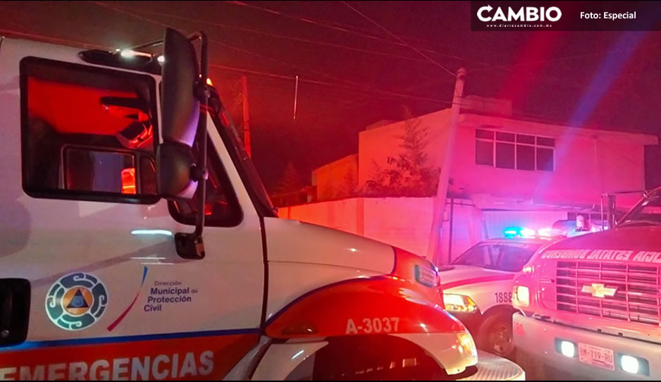¡Ardió en llamas! Bomberos sofocan incendio en casa de San Manuel