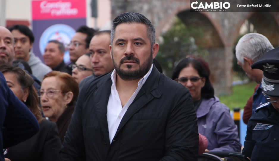 Adán deja su soberbia de lado: Lalo decidirá quién será su suplente (VIDEO)