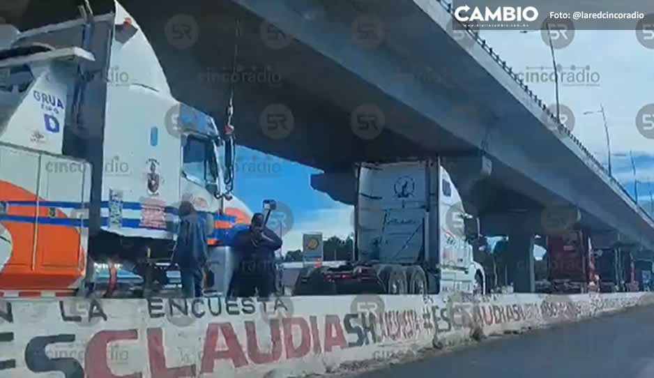 Caos en la México-Puebla: Transportistas se manifiestan por inseguridad en carreteras (VIDEO)