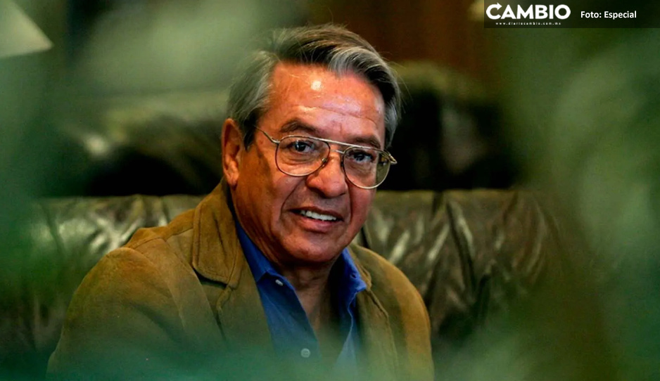 El escritor José Agustín se encuentra delicado de salud