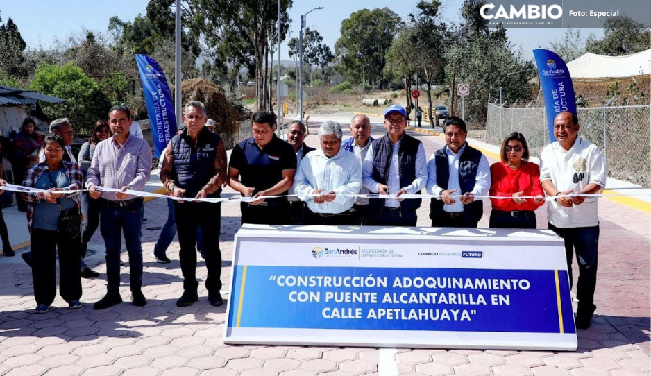 Edmundo Tlatehui inaugura calle en junta auxiliar de San Andrés Cholula