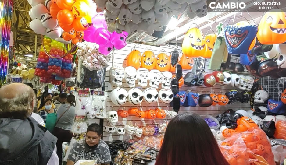 VIDEO: ¡Te morirás del susto! Así venden “adornos” fakes de restos humanos
