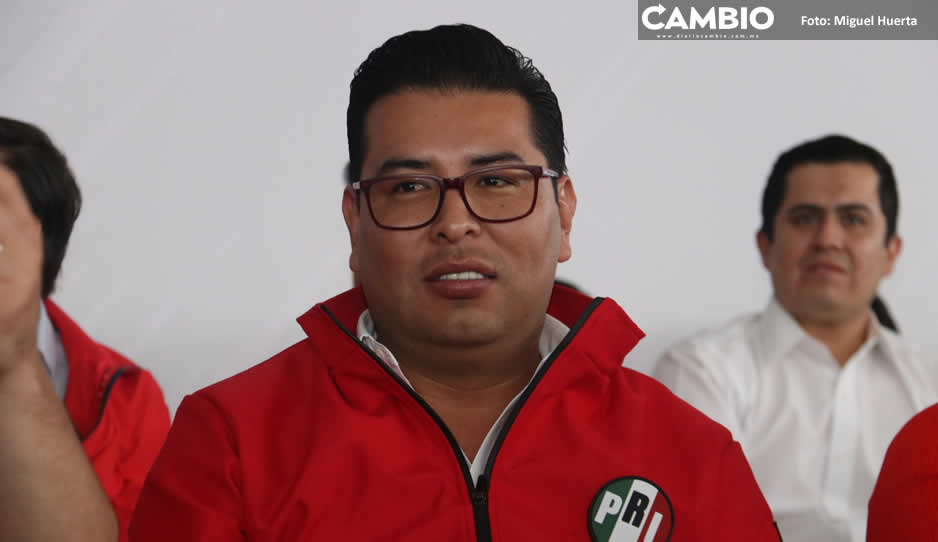 Néstor Camarillo presume que logró sumar a 50 morenistas a sus filas