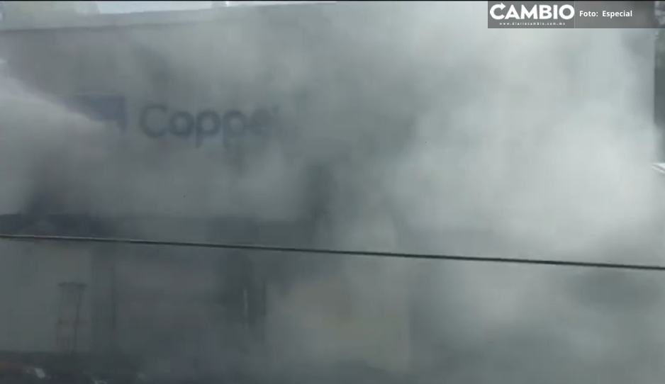 ¡Triste Navidad! Arde en llamas Coppel en Ajalpan